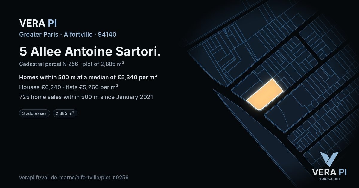 5 Allee Antoine Sartori, Alfortville at night – the plot lit, the parcels around coloured by the prices near them