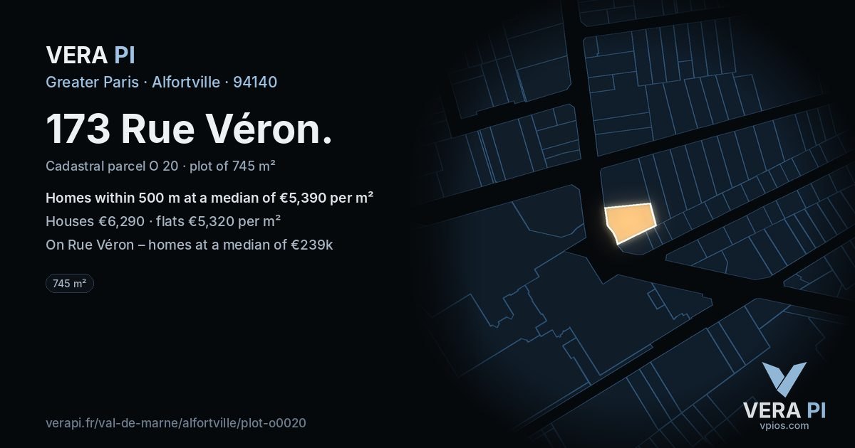 173 Rue Véron, Alfortville at night – the plot lit, the parcels around coloured by the prices near them