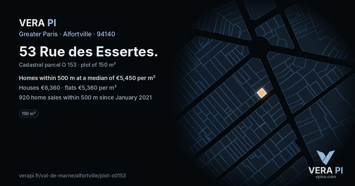 53 Rue des Essertes, Alfortville at night – the plot lit, the parcels around coloured by the prices near them