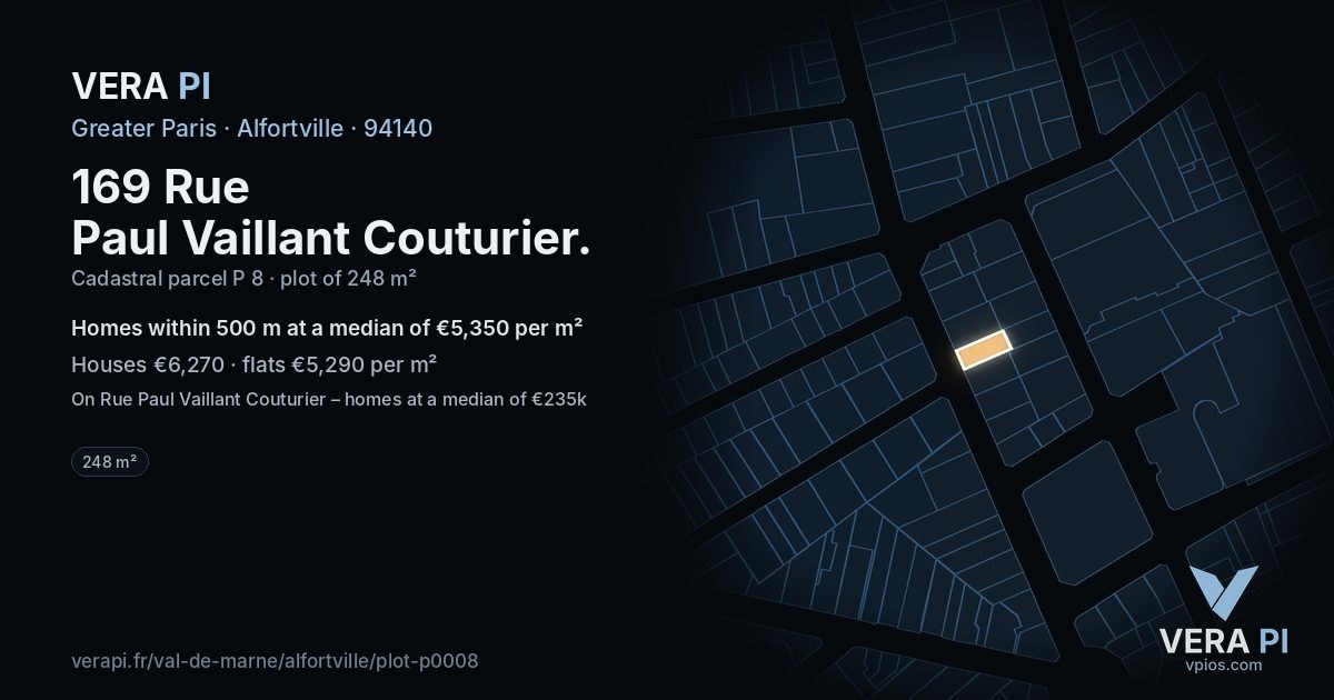 169 Rue Paul Vaillant Couturier, Alfortville at night – the plot lit, the parcels around coloured by the prices near them