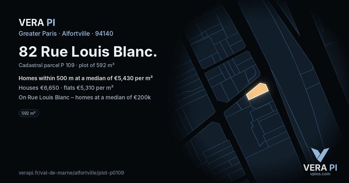 82 Rue Louis Blanc, Alfortville at night – the plot lit, the parcels around coloured by the prices near them