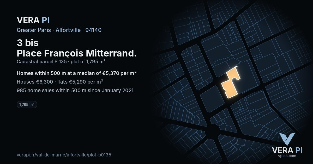 3 bis Place François Mitterrand, Alfortville at night – the plot lit, the parcels around coloured by the prices near them