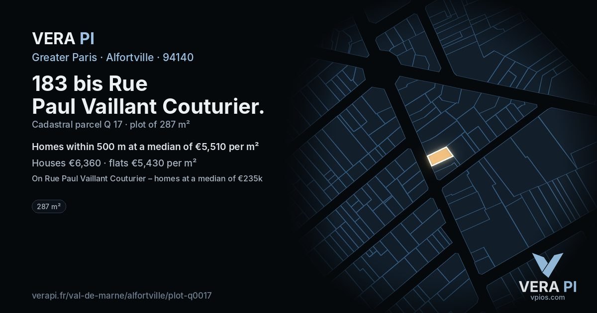 183 bis Rue Paul Vaillant Couturier, Alfortville at night – the plot lit, the parcels around coloured by the prices near them