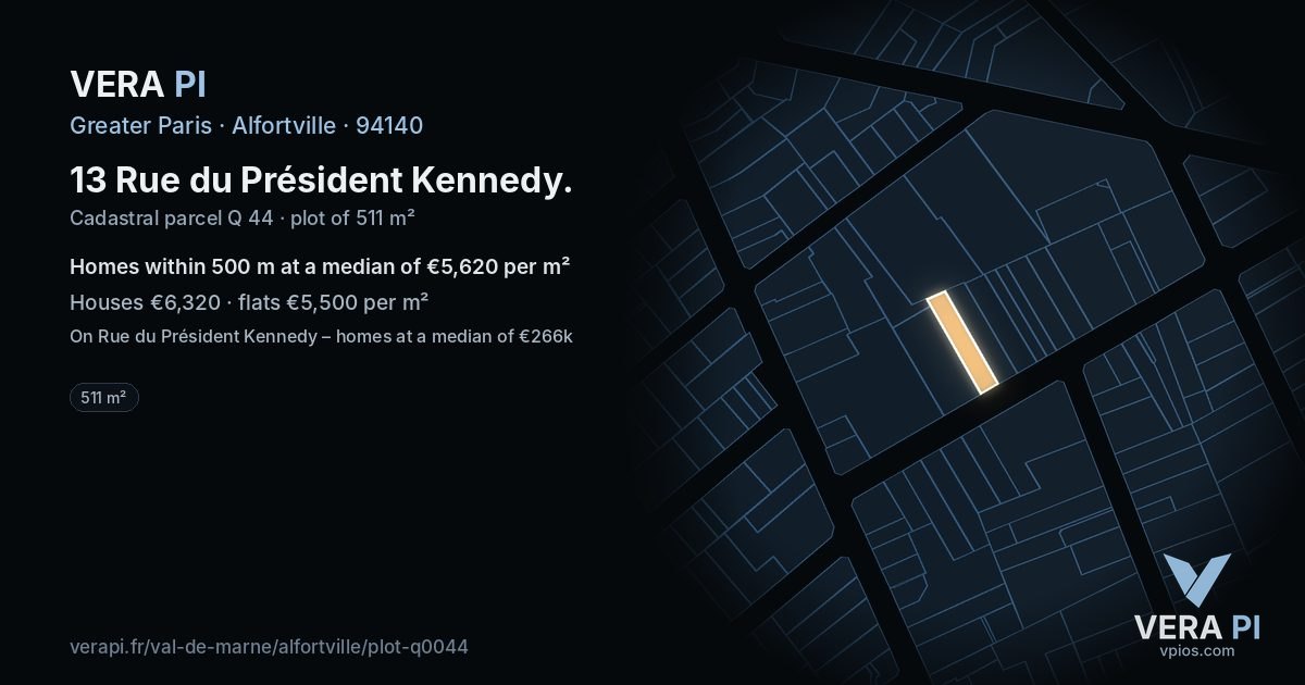 13 Rue du Président Kennedy, Alfortville at night – the plot lit, the parcels around coloured by the prices near them