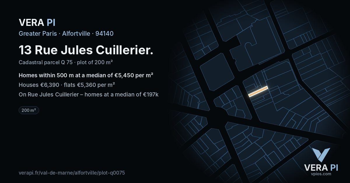 13 Rue Jules Cuillerier, Alfortville at night – the plot lit, the parcels around coloured by the prices near them