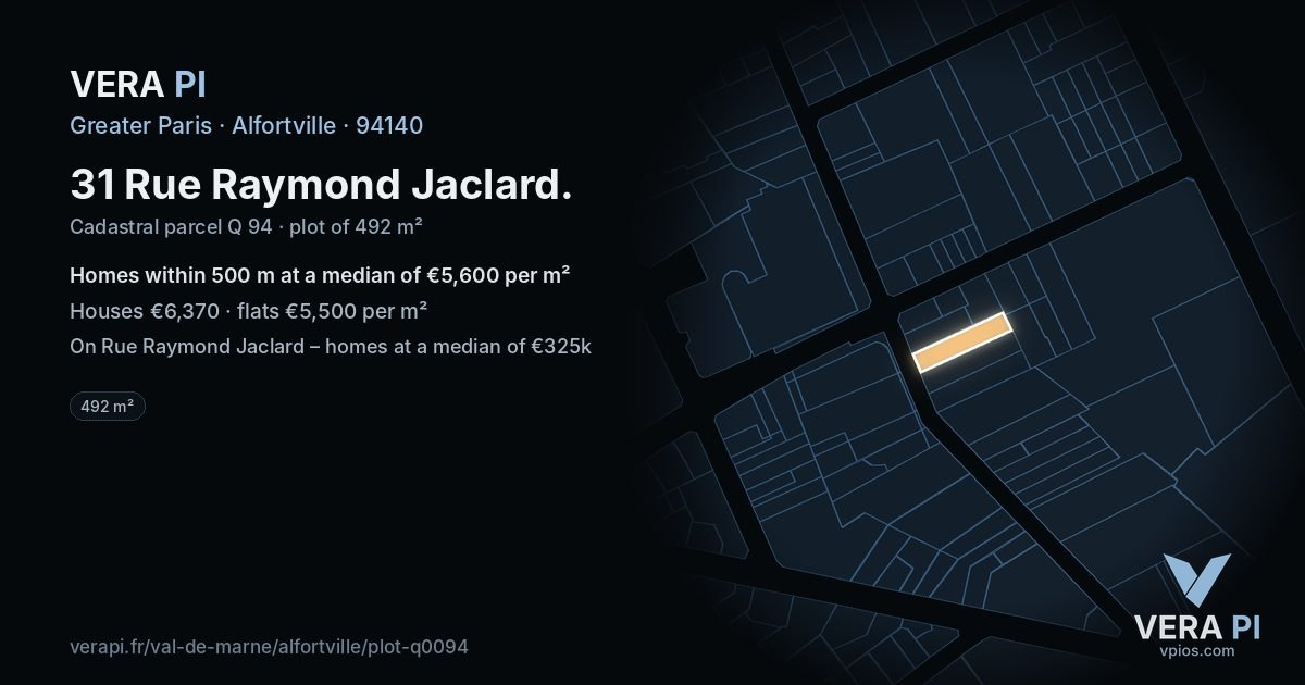 31 Rue Raymond Jaclard, Alfortville at night – the plot lit, the parcels around coloured by the prices near them