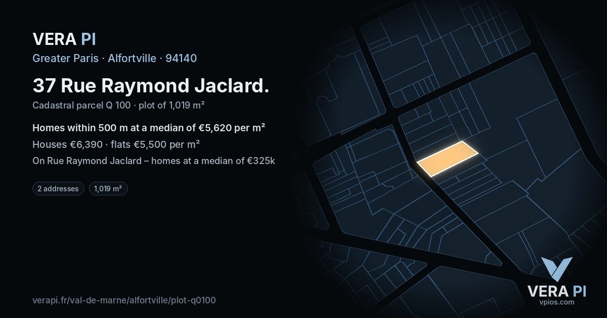 37 Rue Raymond Jaclard, Alfortville at night – the plot lit, the parcels around coloured by the prices near them