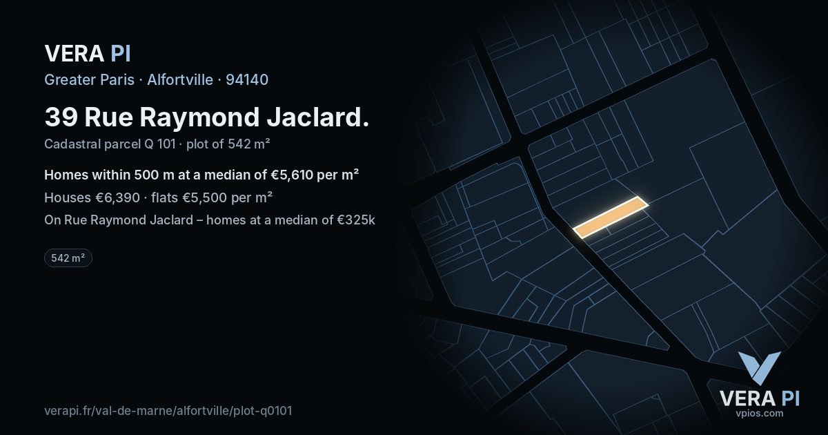 39 Rue Raymond Jaclard, Alfortville at night – the plot lit, the parcels around coloured by the prices near them