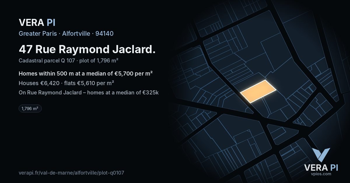 47 Rue Raymond Jaclard, Alfortville at night – the plot lit, the parcels around coloured by the prices near them
