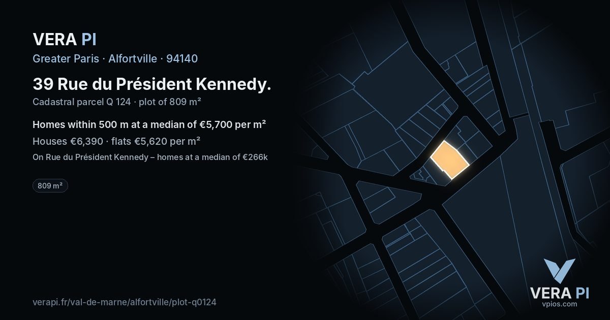 39 Rue du Président Kennedy, Alfortville at night – the plot lit, the parcels around coloured by the prices near them