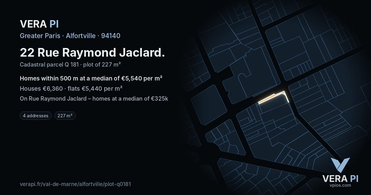 22 Rue Raymond Jaclard, Alfortville at night – the plot lit, the parcels around coloured by the prices near them