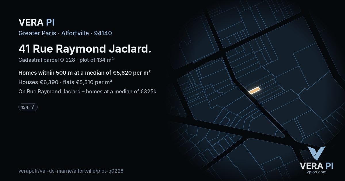 41 Rue Raymond Jaclard, Alfortville at night – the plot lit, the parcels around coloured by the prices near them