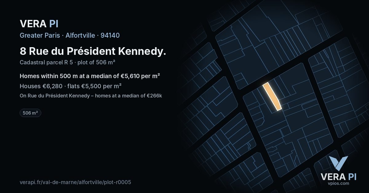 8 Rue du Président Kennedy, Alfortville at night – the plot lit, the parcels around coloured by the prices near them
