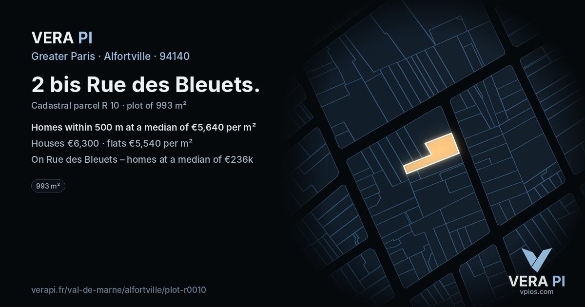 2 bis Rue des Bleuets, Alfortville at night – the plot lit, the parcels around coloured by the prices near them