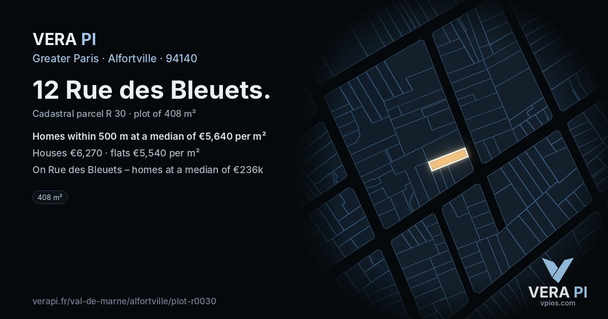 12 Rue des Bleuets, Alfortville at night – the plot lit, the parcels around coloured by the prices near them