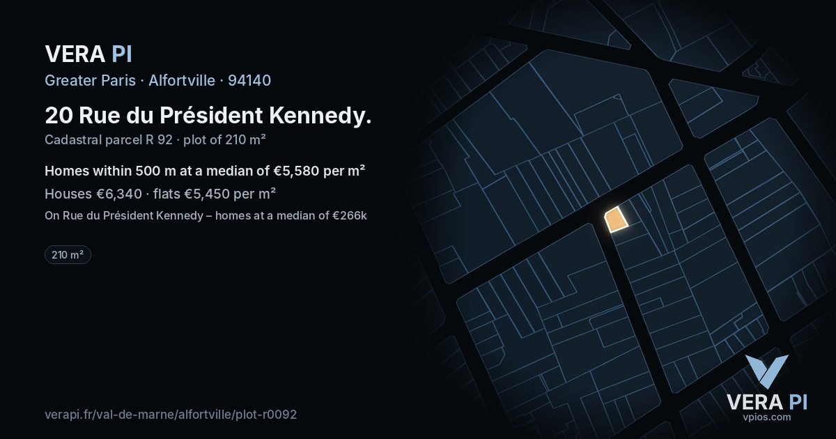 20 Rue du Président Kennedy, Alfortville at night – the plot lit, the parcels around coloured by the prices near them