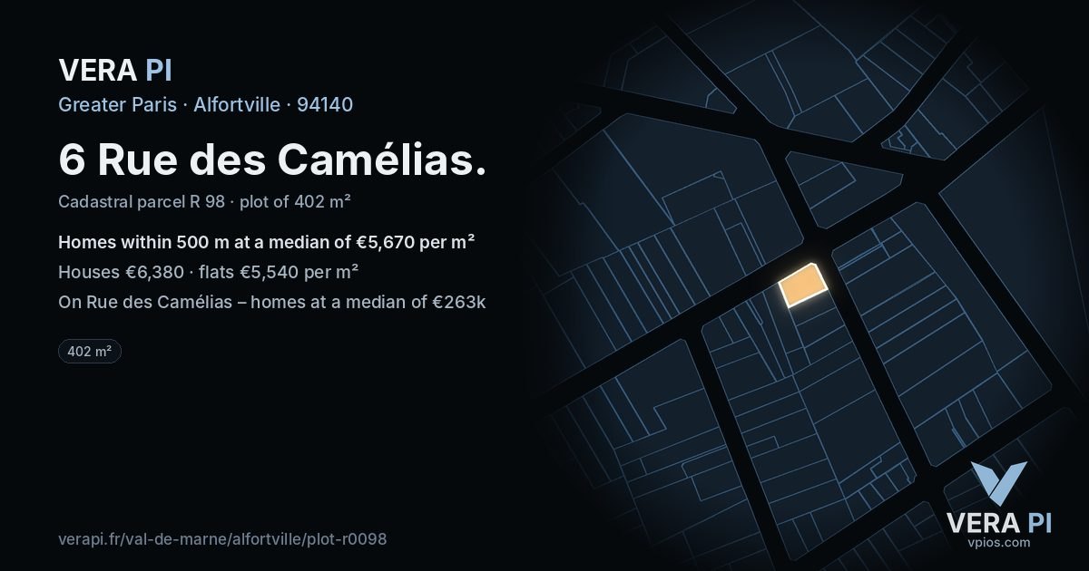 6 Rue des Camélias, Alfortville at night – the plot lit, the parcels around coloured by the prices near them