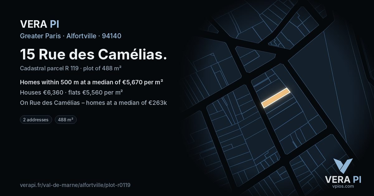 15 Rue des Camélias, Alfortville at night – the plot lit, the parcels around coloured by the prices near them
