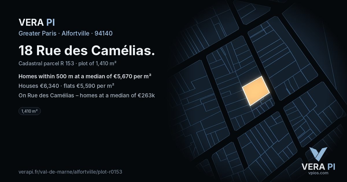 18 Rue des Camélias, Alfortville at night – the plot lit, the parcels around coloured by the prices near them