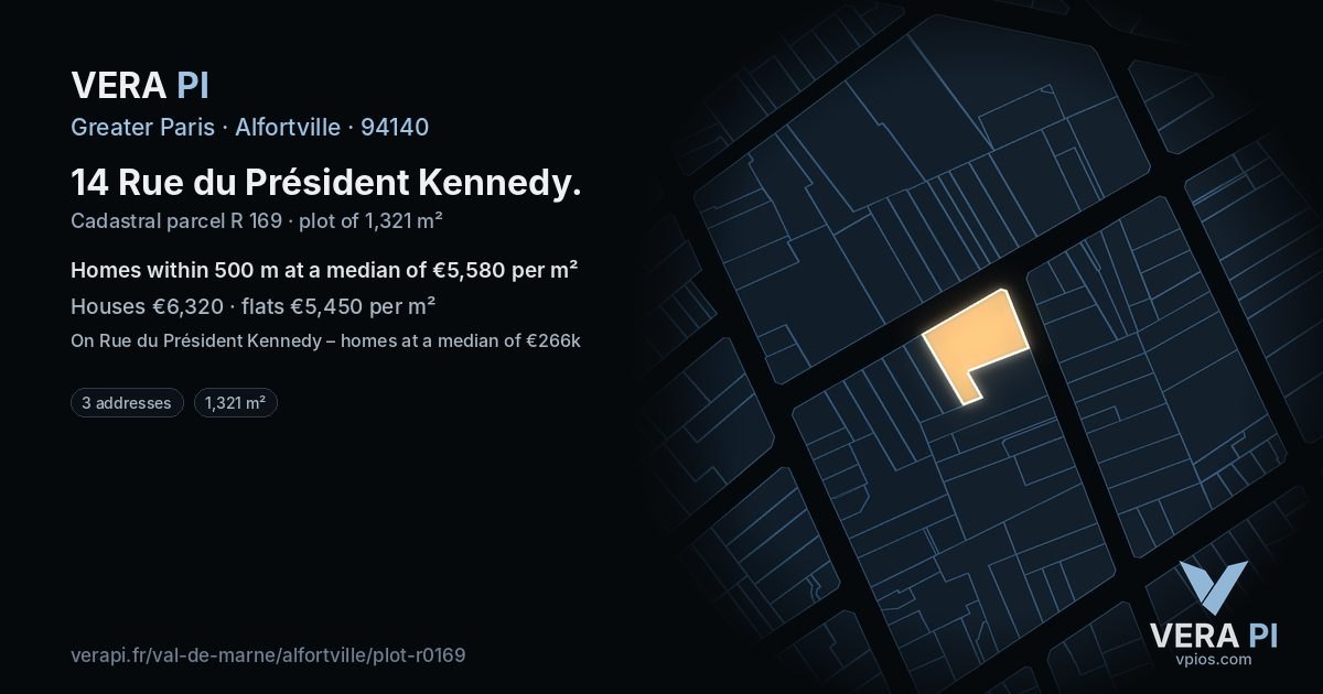 14 Rue du Président Kennedy, Alfortville at night – the plot lit, the parcels around coloured by the prices near them