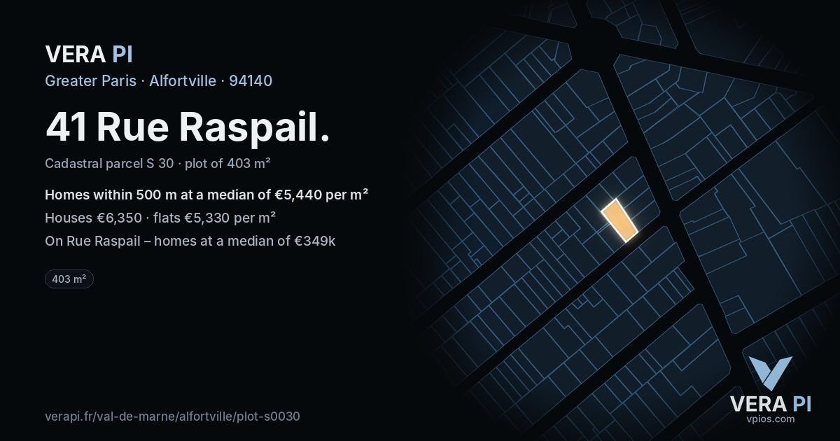 41 Rue Raspail, Alfortville at night – the plot lit, the parcels around coloured by the prices near them