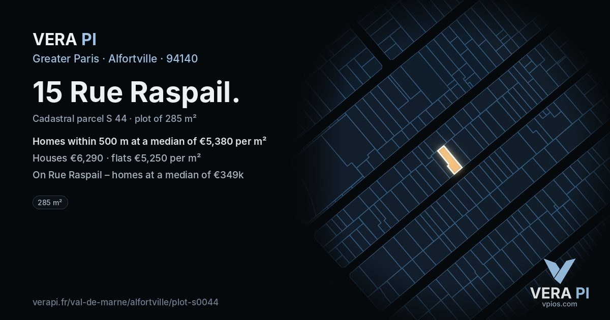 15 Rue Raspail, Alfortville at night – the plot lit, the parcels around coloured by the prices near them