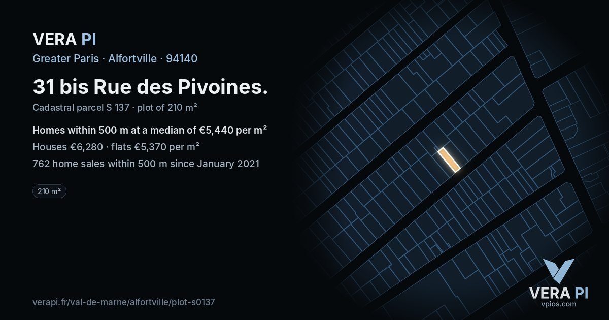 31 bis Rue des Pivoines, Alfortville at night – the plot lit, the parcels around coloured by the prices near them