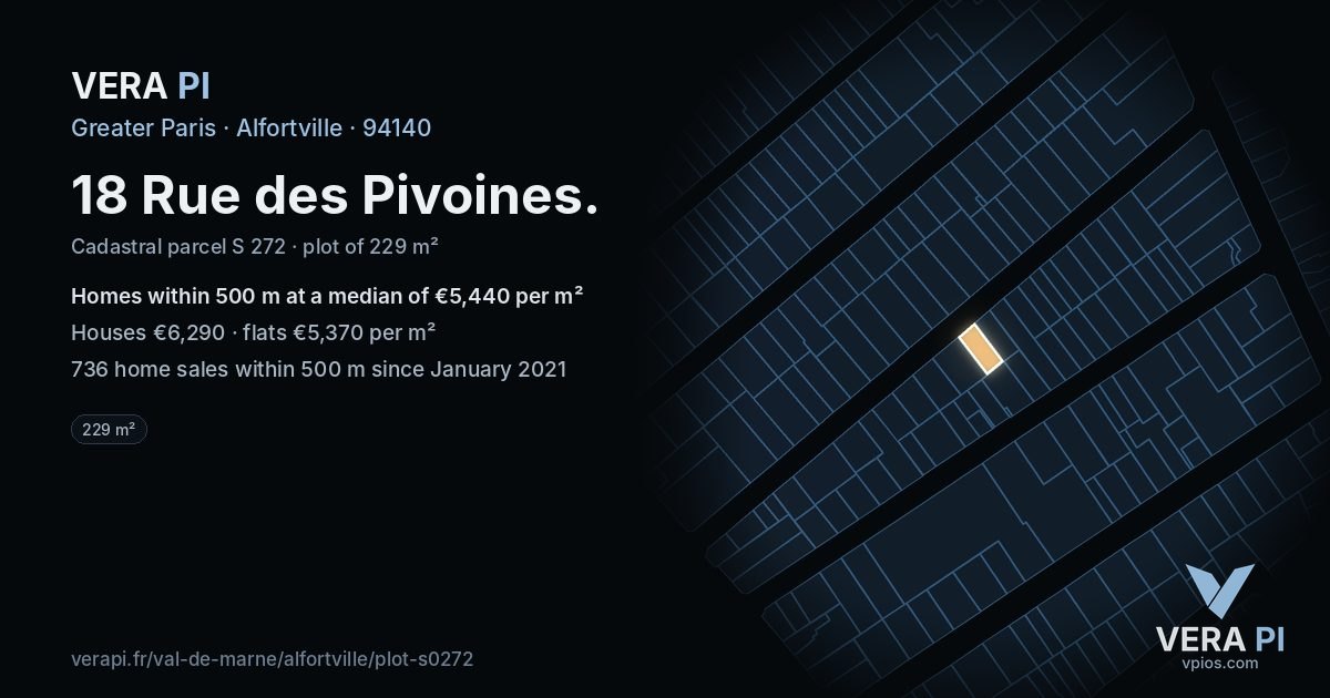 18 Rue des Pivoines, Alfortville at night – the plot lit, the parcels around coloured by the prices near them