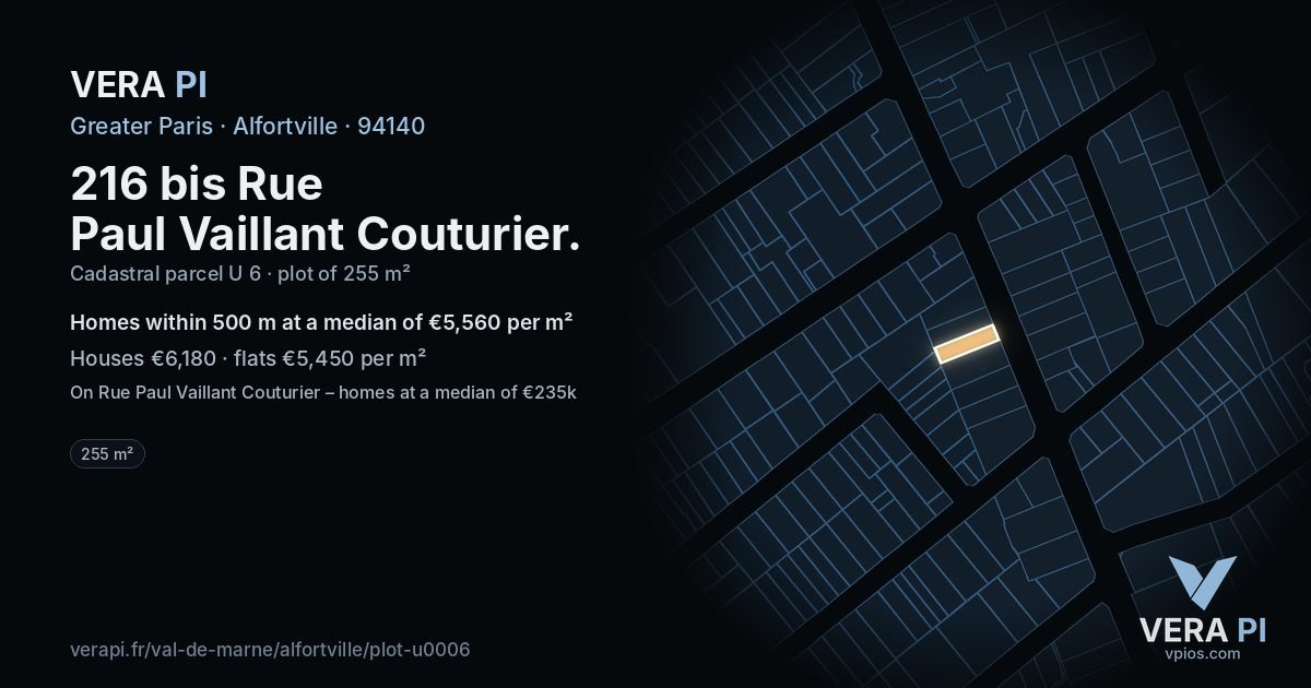 216 bis Rue Paul Vaillant Couturier, Alfortville at night – the plot lit, the parcels around coloured by the prices near them