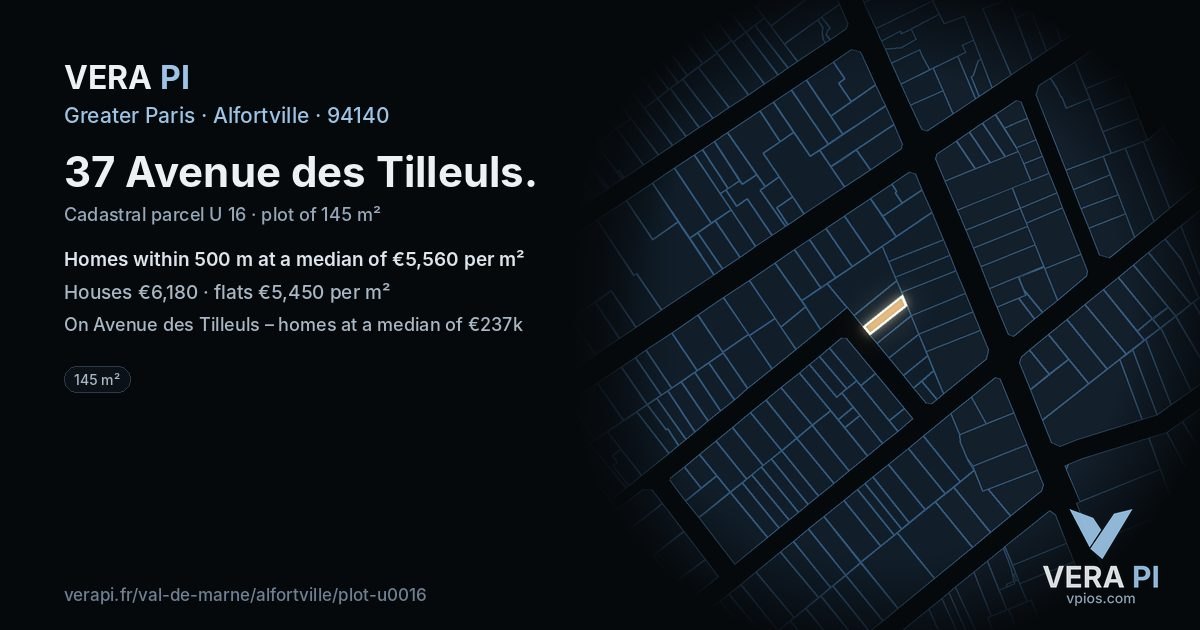 37 Avenue des Tilleuls, Alfortville at night – the plot lit, the parcels around coloured by the prices near them