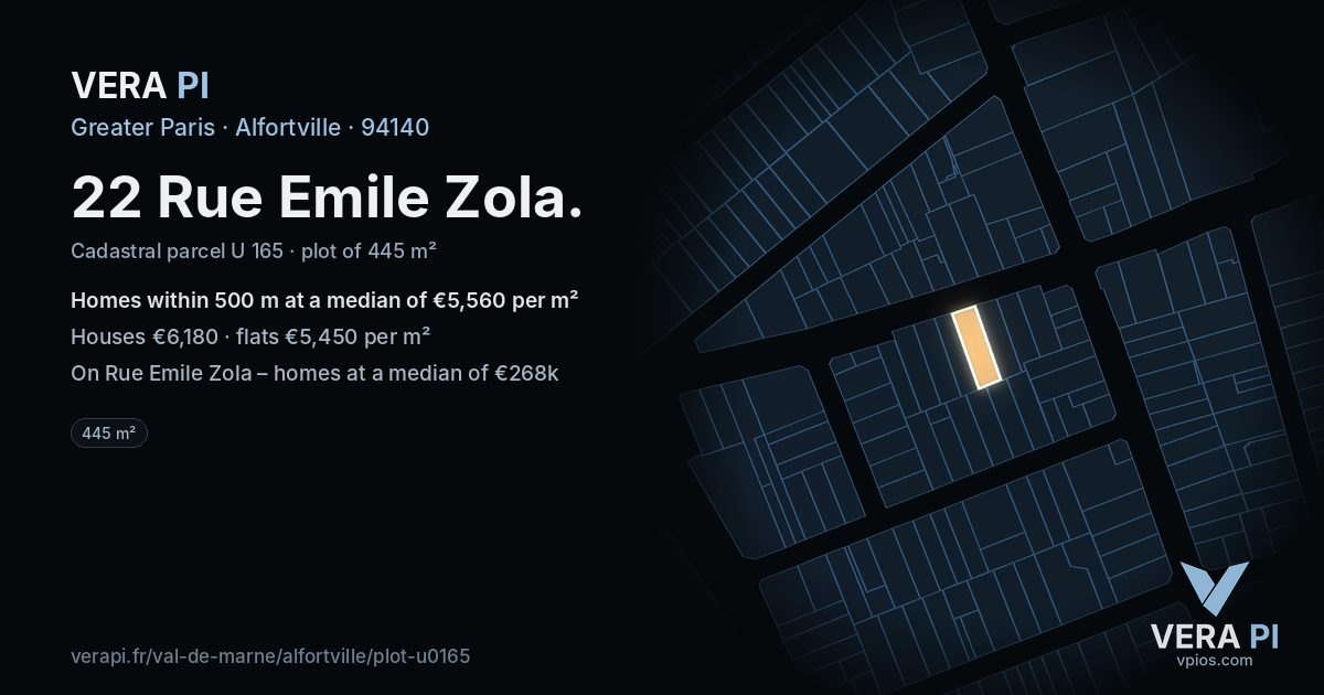 22 Rue Emile Zola, Alfortville at night – the plot lit, the parcels around coloured by the prices near them