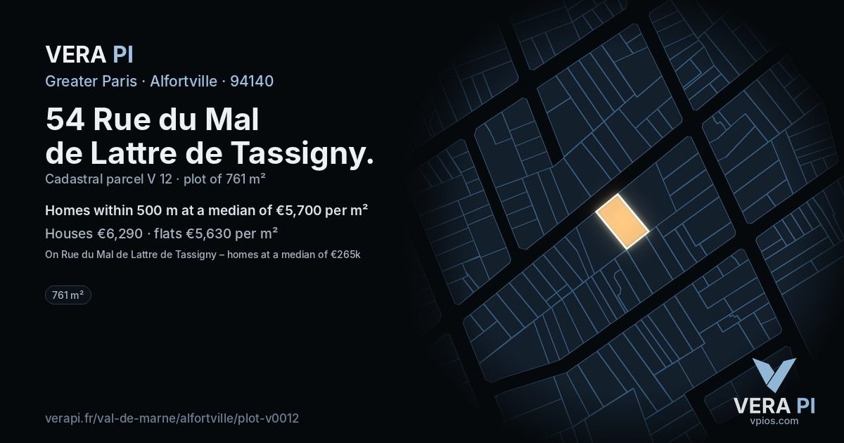 54 Rue du Mal de Lattre de Tassigny, Alfortville at night – the plot lit, the parcels around coloured by the prices near them