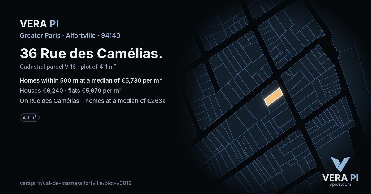 36 Rue des Camélias, Alfortville at night – the plot lit, the parcels around coloured by the prices near them
