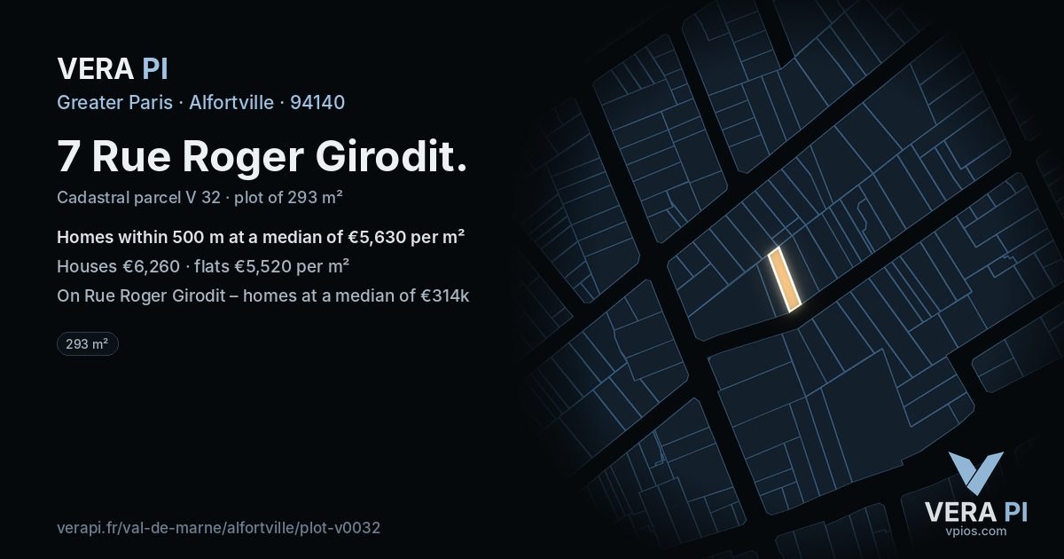 7 Rue Roger Girodit, Alfortville at night – the plot lit, the parcels around coloured by the prices near them