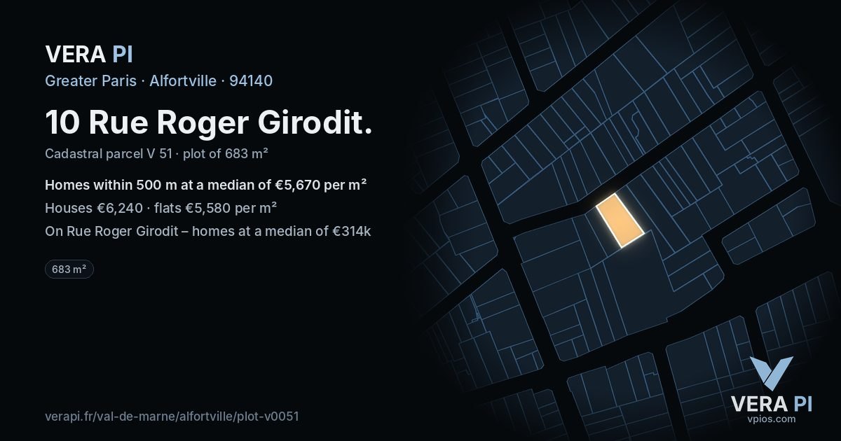 10 Rue Roger Girodit, Alfortville at night – the plot lit, the parcels around coloured by the prices near them