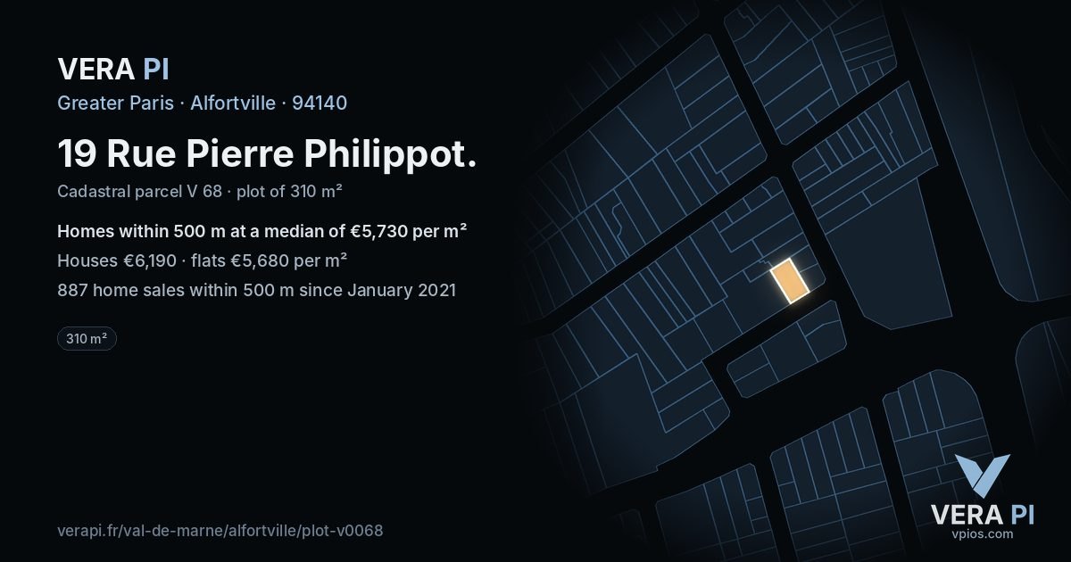 19 Rue Pierre Philippot, Alfortville at night – the plot lit, the parcels around coloured by the prices near them