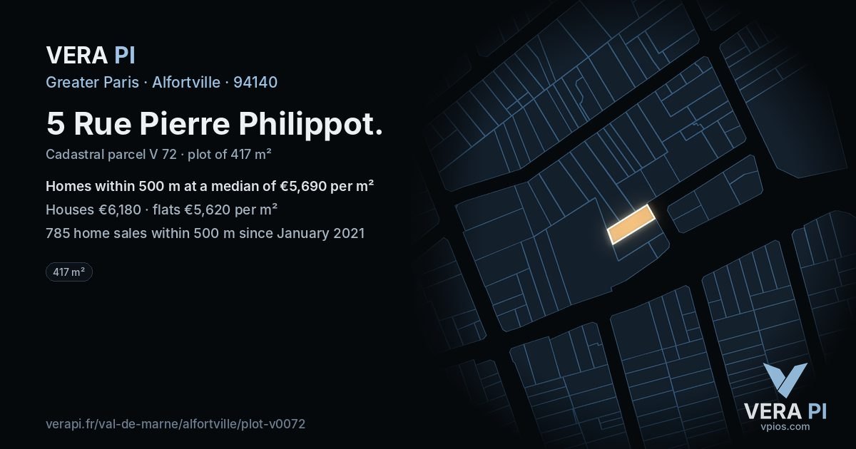5 Rue Pierre Philippot, Alfortville at night – the plot lit, the parcels around coloured by the prices near them