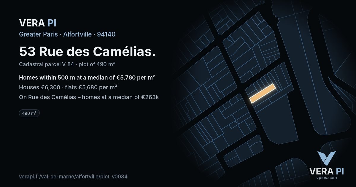 53 Rue des Camélias, Alfortville at night – the plot lit, the parcels around coloured by the prices near them