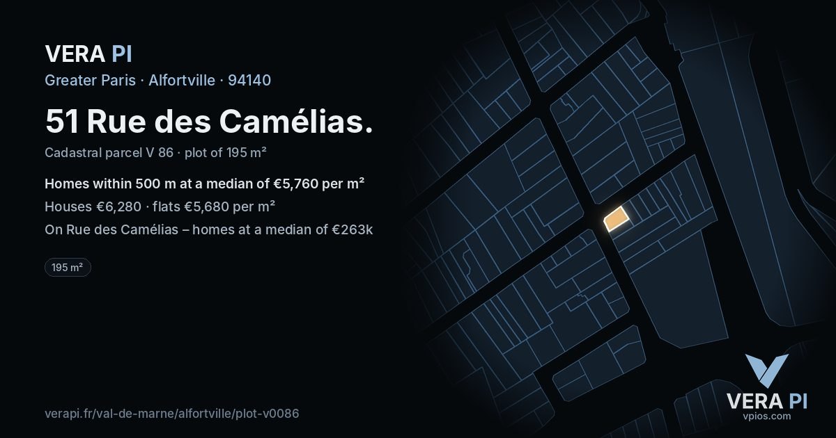 51 Rue des Camélias, Alfortville at night – the plot lit, the parcels around coloured by the prices near them