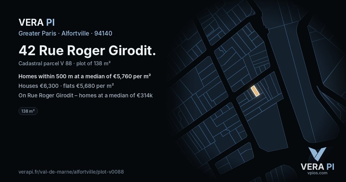 42 Rue Roger Girodit, Alfortville at night – the plot lit, the parcels around coloured by the prices near them