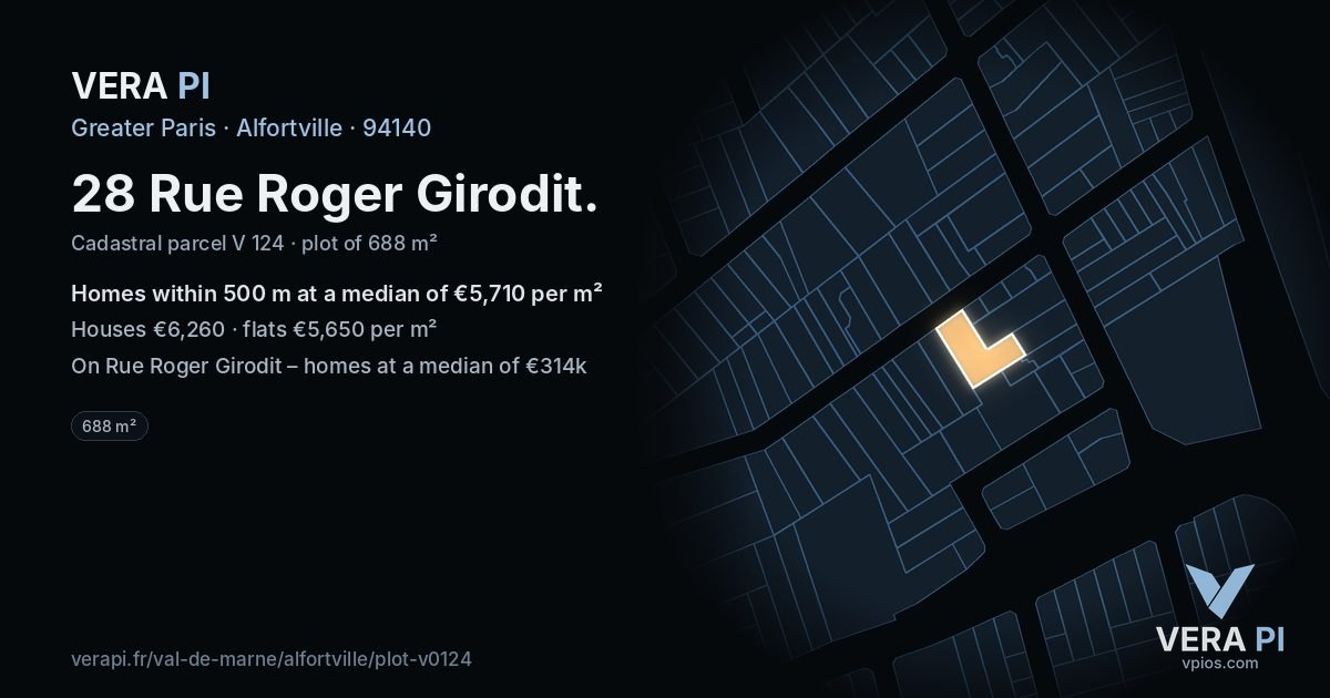 28 Rue Roger Girodit, Alfortville at night – the plot lit, the parcels around coloured by the prices near them