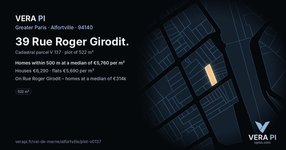 39 Rue Roger Girodit, Alfortville at night – the plot lit, the parcels around coloured by the prices near them