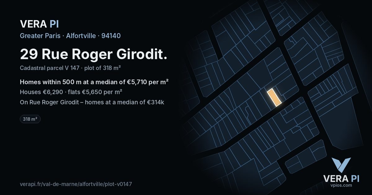 29 Rue Roger Girodit, Alfortville at night – the plot lit, the parcels around coloured by the prices near them