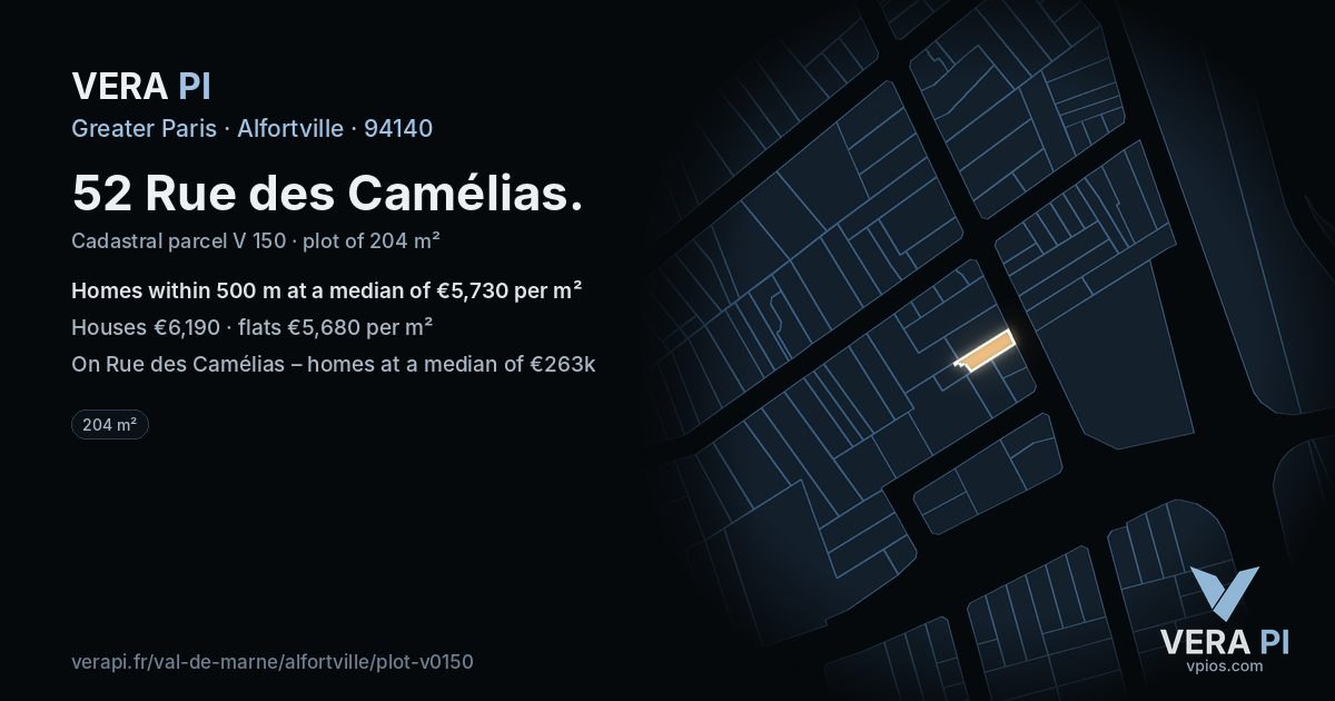 52 Rue des Camélias, Alfortville at night – the plot lit, the parcels around coloured by the prices near them