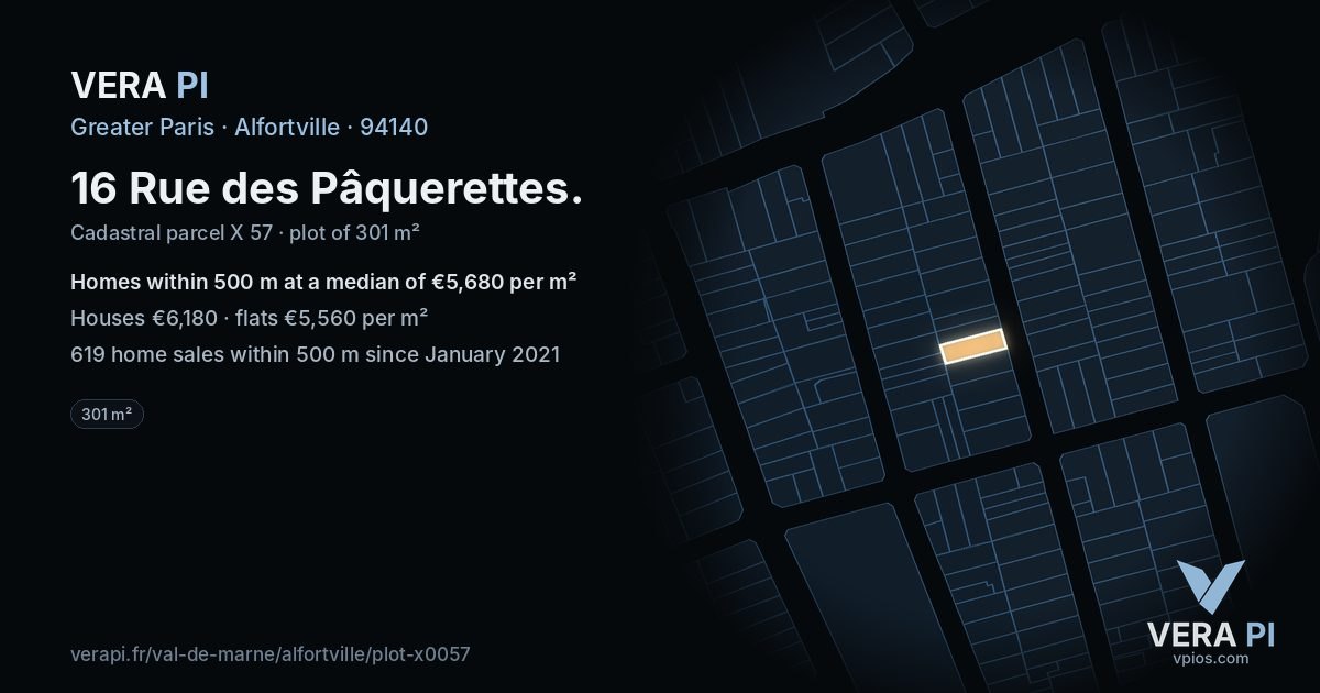 16 Rue des Pâquerettes, Alfortville at night – the plot lit, the parcels around coloured by the prices near them
