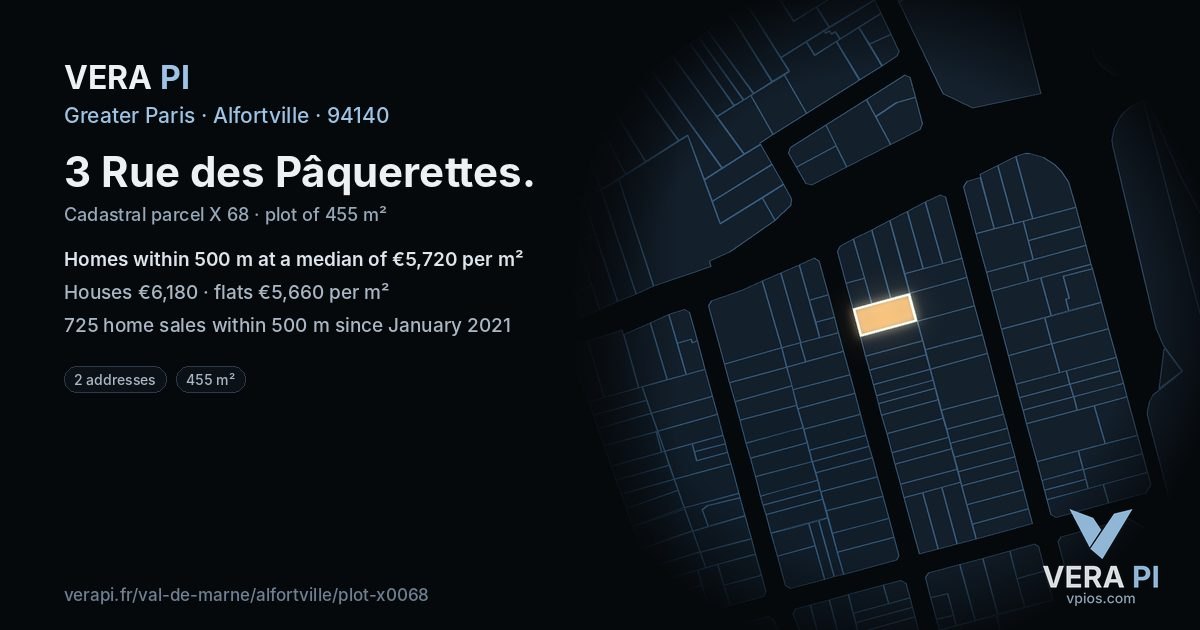 3 Rue des Pâquerettes, Alfortville at night – the plot lit, the parcels around coloured by the prices near them