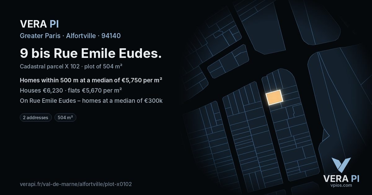9 bis Rue Emile Eudes, Alfortville at night – the plot lit, the parcels around coloured by the prices near them