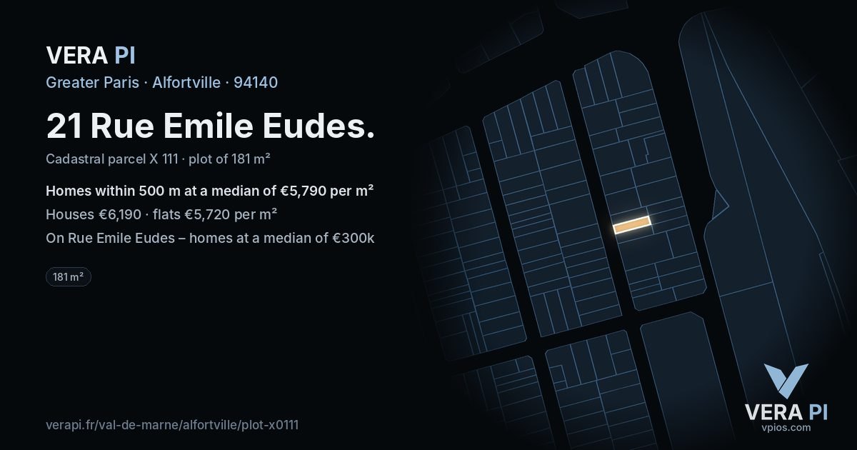 21 Rue Emile Eudes, Alfortville at night – the plot lit, the parcels around coloured by the prices near them