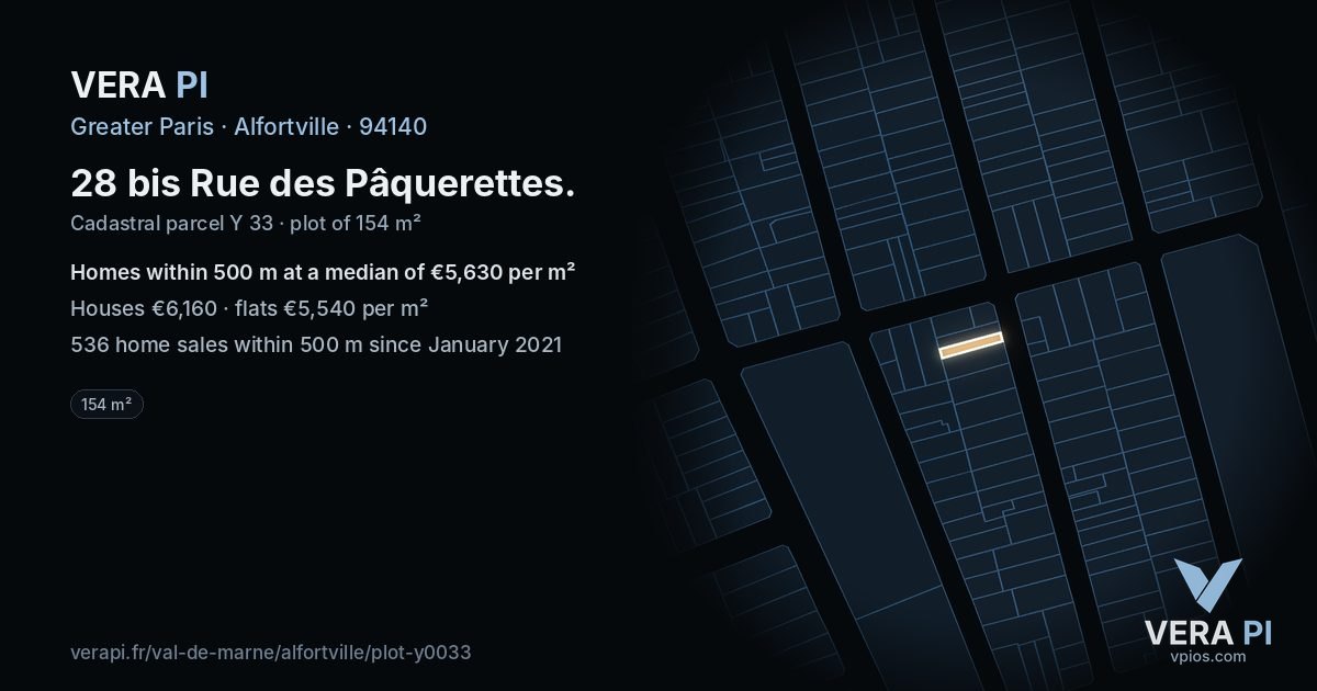 28 bis Rue des Pâquerettes, Alfortville at night – the plot lit, the parcels around coloured by the prices near them