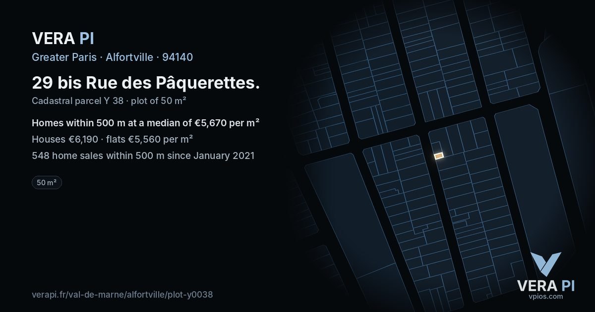 29 bis Rue des Pâquerettes, Alfortville at night – the plot lit, the parcels around coloured by the prices near them